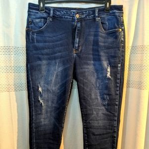 KanCans distressed skinny jeans size 18